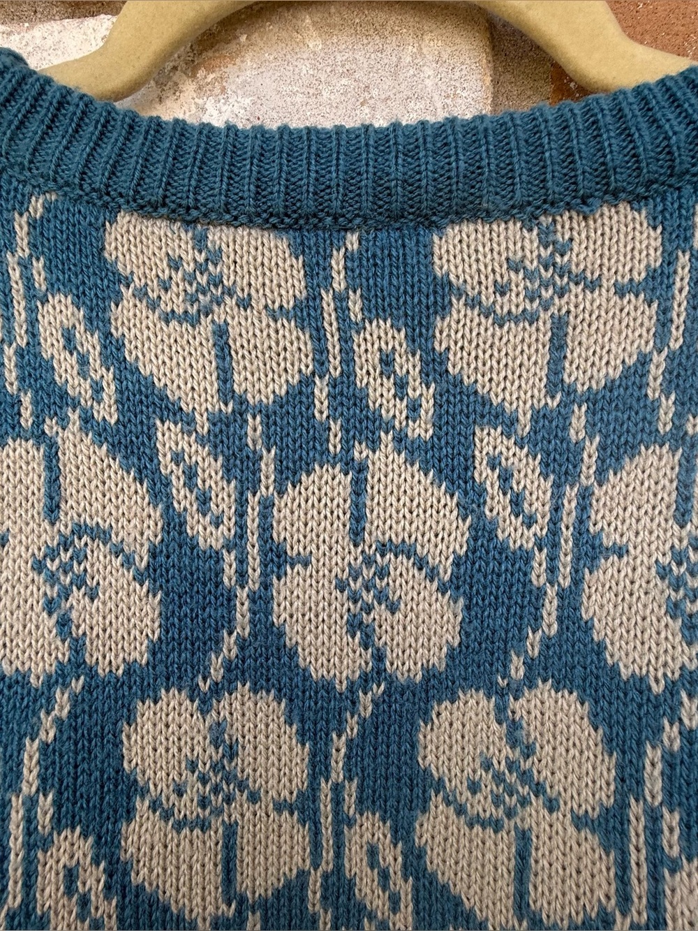 Country Suburbans Vintage Sweater - Picture 5 of 6